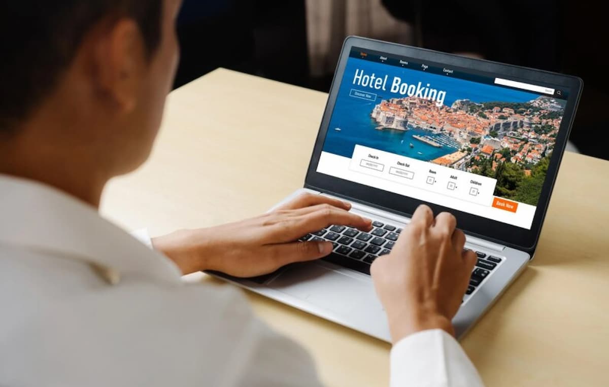 Customer checking into hotel